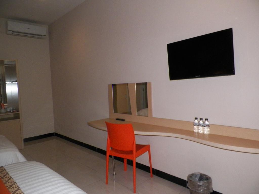 Ceria Boutique Hotel Maguwo Exteriör bild