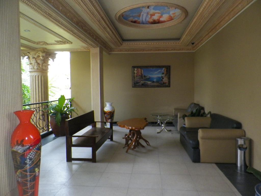 Ceria Boutique Hotel Maguwo Exteriör bild